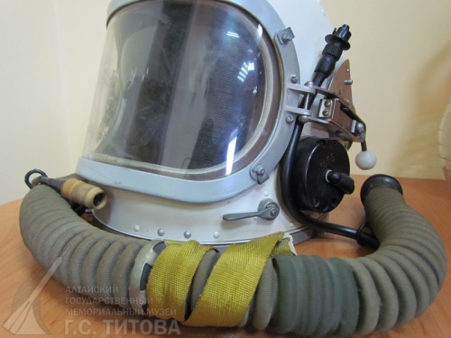 Защитный шлем летчика ЗШ5. О/Ф 3895